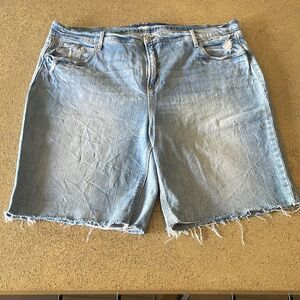 Denim cutoff jean shorts